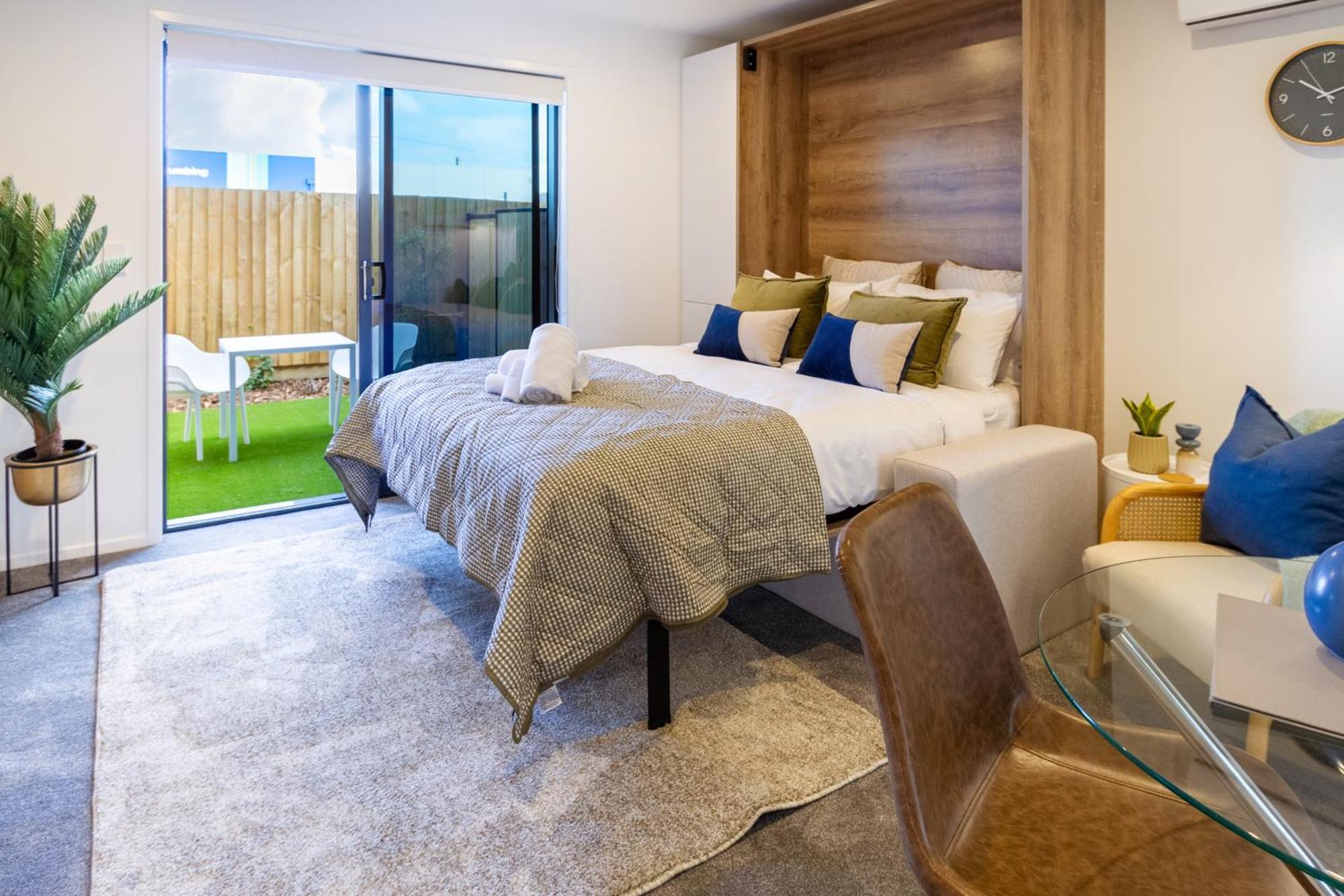 Downtown Comfort: Modern Studio With Backyard Christchurch Exterior foto